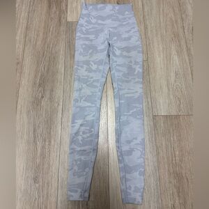 Gray Lululemon Wunder Under Camouflage Leggings (4)